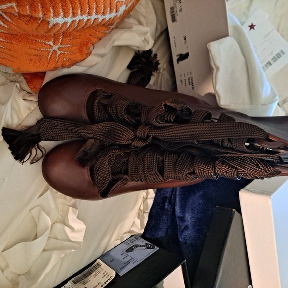 Chloe calf high laced boot - Picture 5 of 5